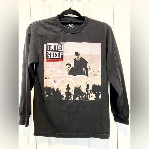 Urban Outfitters - Merch Direct NY Black Sheep Long sleeve shirt - Picture 1 of 3